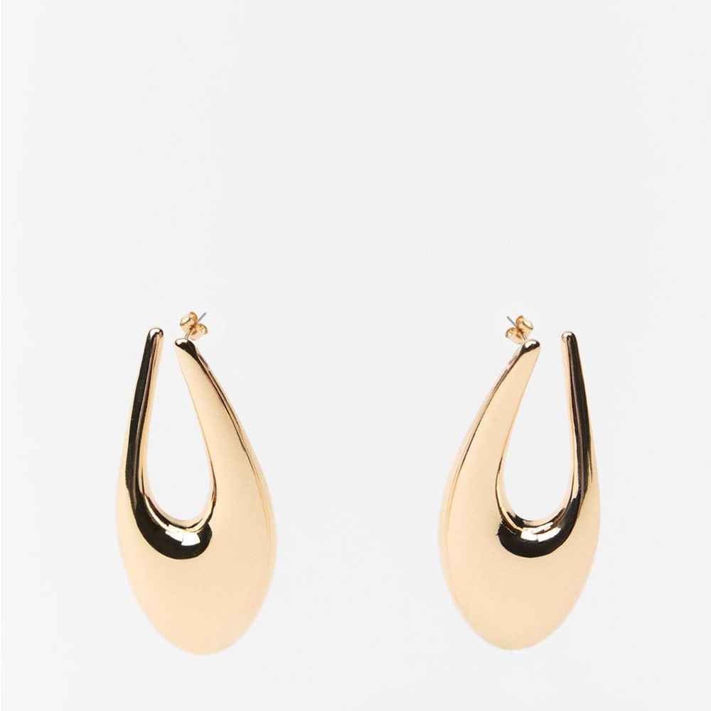 Zara elongated metal hoop earrings